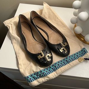 Pre loved Tory Burch flats. Still in good condition! Size 8 1/2!